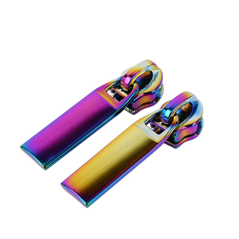 Metal zipper pull