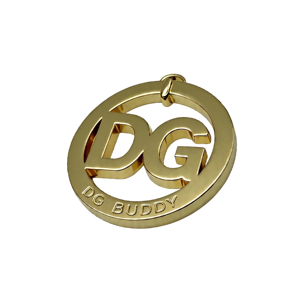Premium zinc alloy metal logo tag supplier showing electroplated gold finish.