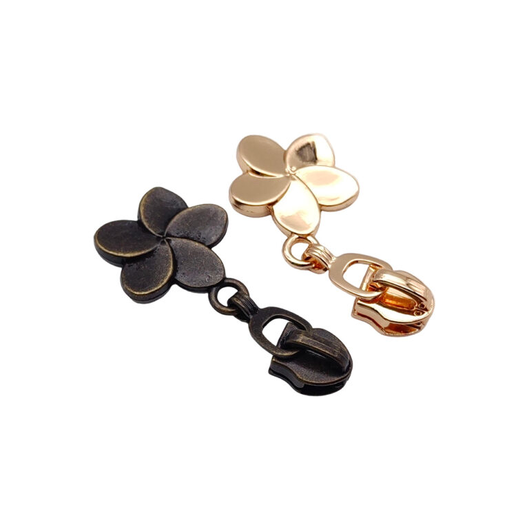 Dark DG-ZP044 #5 / #7 flower zipper slider with a four-petal pull tab in angled view