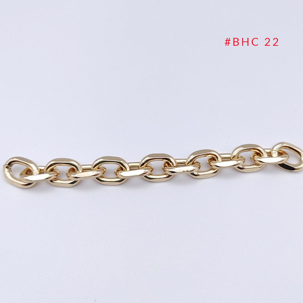 Wholesale metal chains for handbags featuring a 13mm cable link design and high-quality zinc alloy die casting for durability.