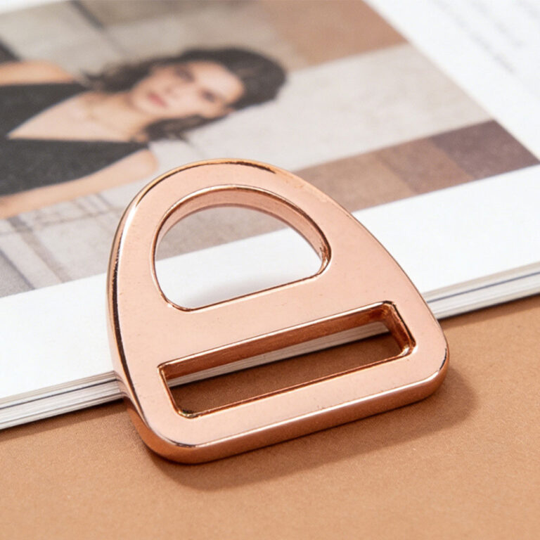Rose gold triangle D-ring buckle zinc alloy pet hardware
