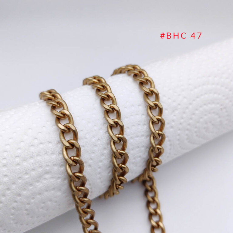 Gold-tone BHC 47 oval link chain for handbag hardware